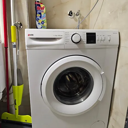 Ema Hills Вране